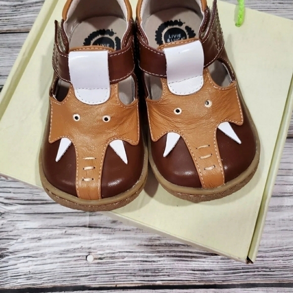 Livie and Luca Elephant Sandals NIB - Picture 1 of 6